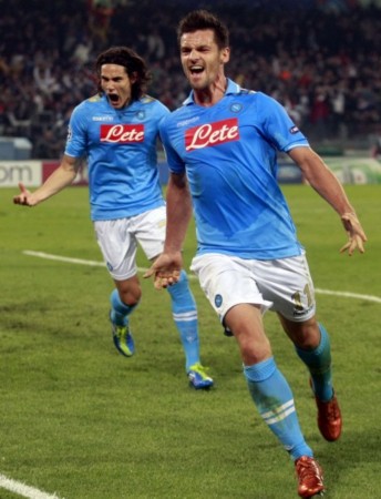 确保他在高 确保他在高